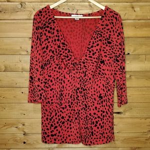 ❤️ Josephine studio V-neck red & black 3/4 sleeve leopard stretch V-neck Size 1X